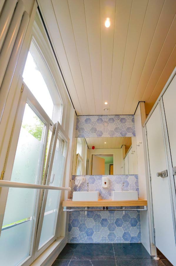 Sparks Hostel Ротердам Екстериор снимка