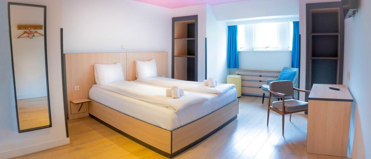 Sparks Hostel Ротердам Екстериор снимка
