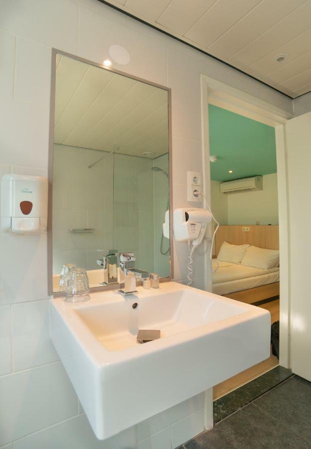 Sparks Hostel Ротердам Екстериор снимка