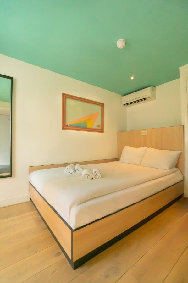 Sparks Hostel Ротердам Екстериор снимка