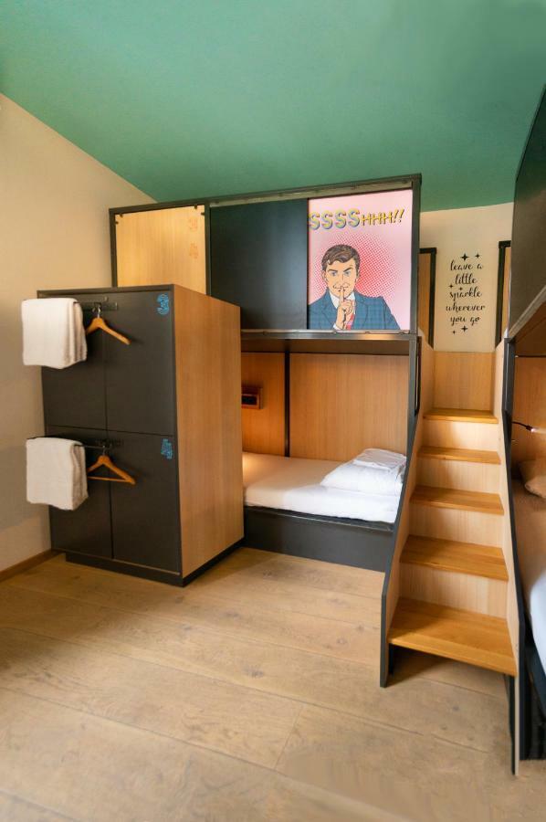 Sparks Hostel Ротердам Екстериор снимка