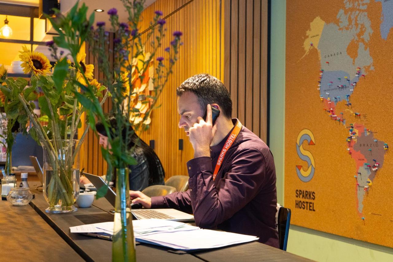 Sparks Hostel Ротердам Екстериор снимка